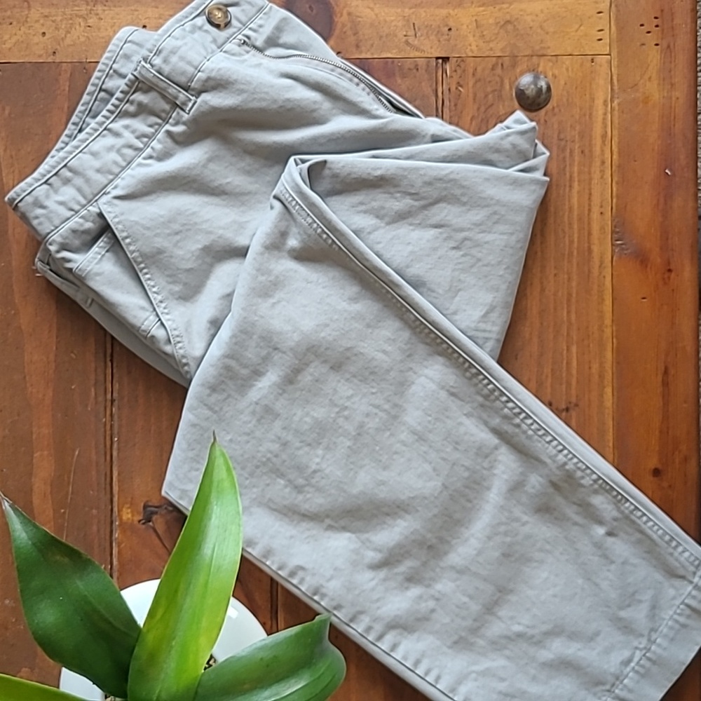 EUC Austin Reed Khakis 38